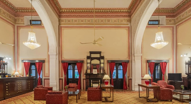 WelcomHeritage Umed Bhawan Palace, Забронировать Отель Отели штата Раджастхана с парковкой, Парковка