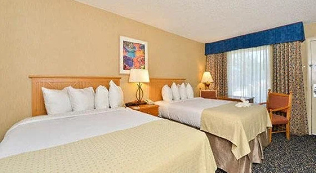 Holiday Inn Deming, Varaa Hotelli Deming New Mexico