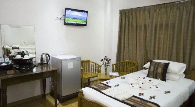 Двухместный номер Deluxe с красивым видом из окна Hotel Sincere Smile Bagan