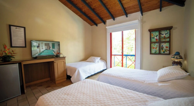 Трёхместный номер Superior Hotel Barranqueros Soledén