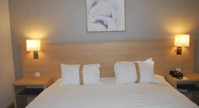 Двухместный номер Classic Mercure Paris Velizy