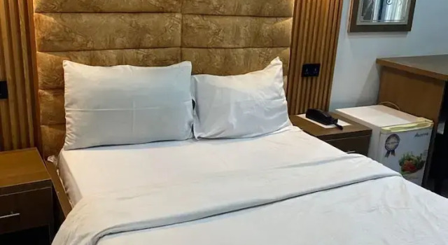 Номер Classic Chateau De LaRay Hotel Apo