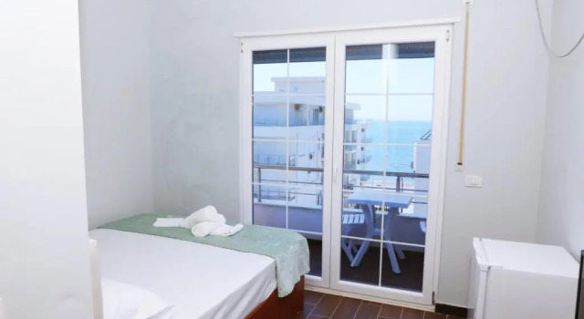 Ryan's Hotel, Book Hotel Hotels in Albania with Parking, Parking