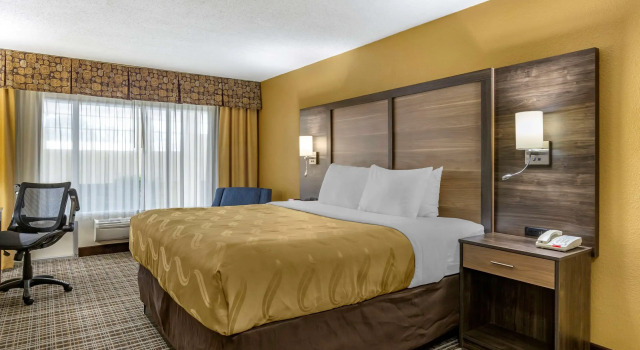 Quality Inn & Suites - Greensboro-High Point, Prenota Hotel Greensboro Carolina del Nord