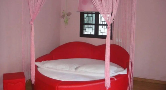 The Horse Inn - Xitang, Varaa Hotelli Jiaxing Zhejiang