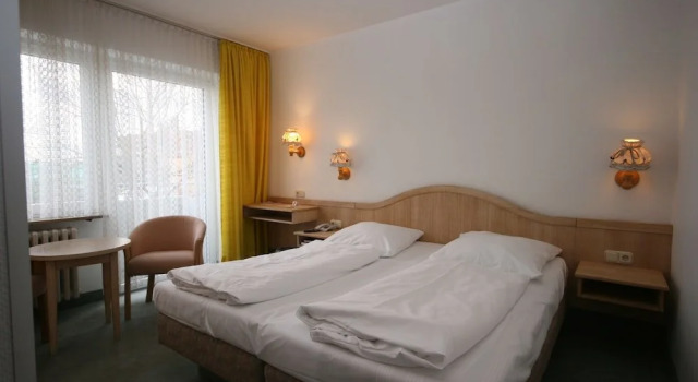 Gasthof zur Linde, Varaa Hotelli Hotellit Baijeri pysäköinnillä, Pysäköinti