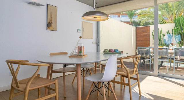 Luna In Mallorca With 3 Bedrooms And 4 Bathrooms
