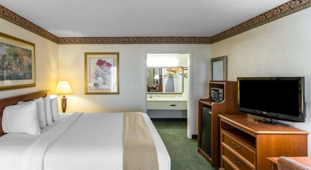 Двухместный номер Standard Quality Inn & Suites Waycross