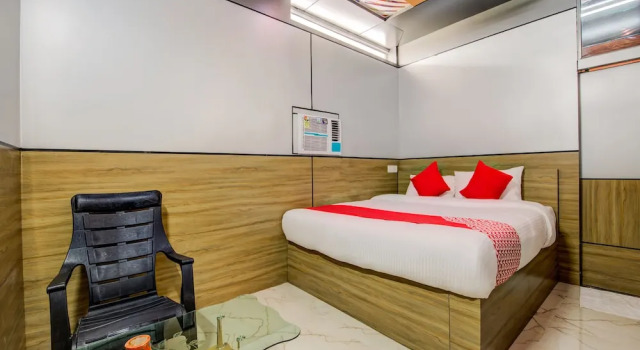 OYO 18561 Hotel Athiti