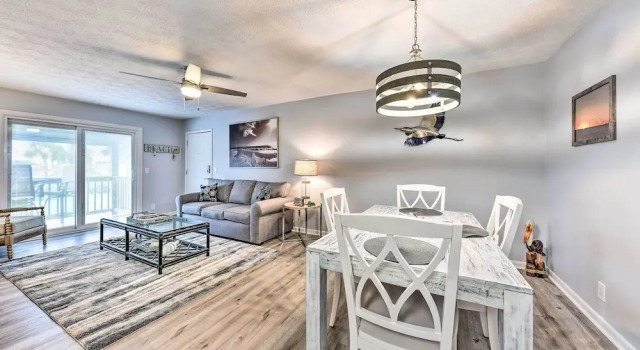 Quaint Condo < Half-mi to Fort Clinch Beach!