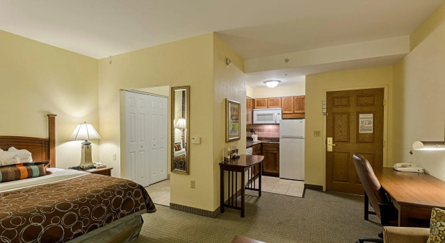 Двухместный люкс Staybridge Suites Harrisburg-Hershey by IHG