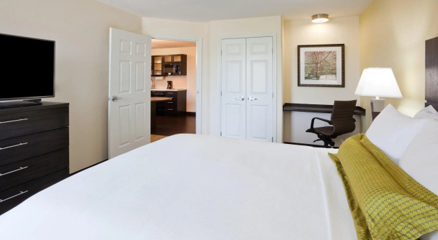 Двухместный люкс c 1 комнатой Candlewood Suites Dickinson by IHG