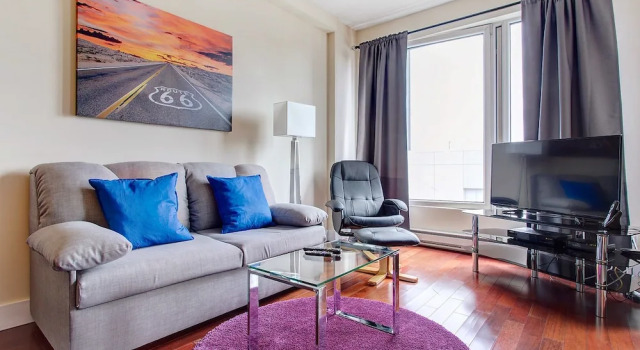 Downtown Suites by Hometrotting, Reserva ahora Hotel Hoteles en Montreal con piscina, cerca de Clock Tower Beach, Piscina