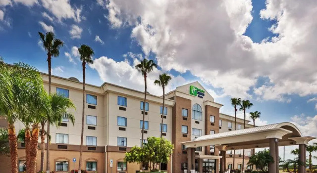 Люкс Holiday Inn Express & Suites - Pharr by IHG