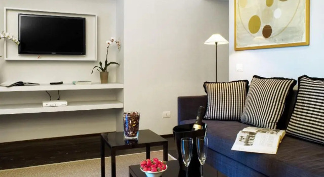 Margutta Mews, Prenota Hotel Spagna Roma