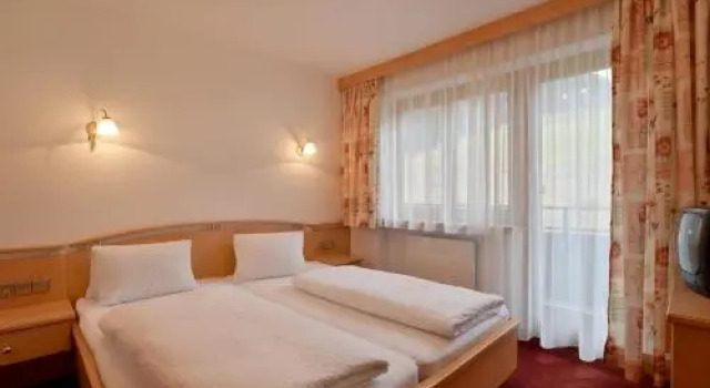 Gasthof Appartement`s Staffnerhof, Забронировать Отель Отели Тироля 3 звезды, 3*