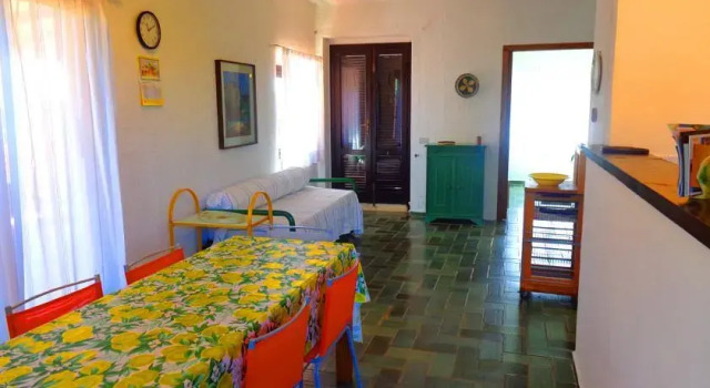 Appartamento con terrazza vicino al mare
