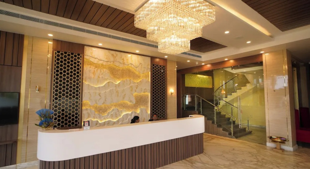 Shanti seaview resort and spa, Book Ferieresort Hoteller i Mandarmani med pool, Swimmingpool