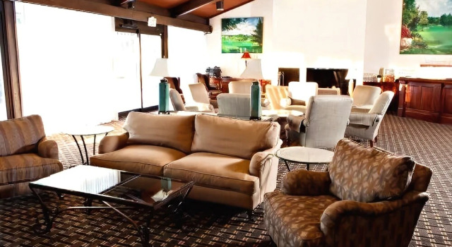 The Lodge at The International, Prenota Hotel Bolton Massachusetts