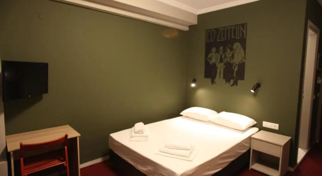 Двухместный номер Standard Stay Hybrid Youth Hostel