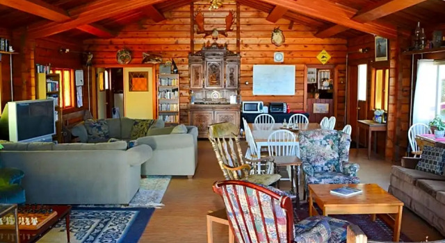 Alert Bay Lodge, Prenota Hotel Alert Bay 