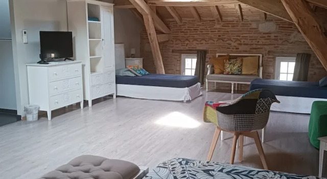 Четырёхместный номер Comfort Le Jardin Des Cèdres