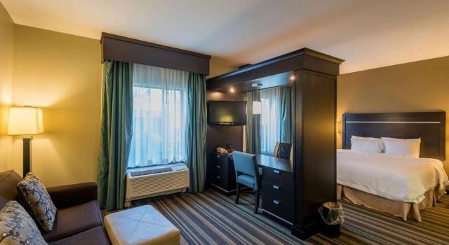 Двухместная студия Hampton Inn New Albany