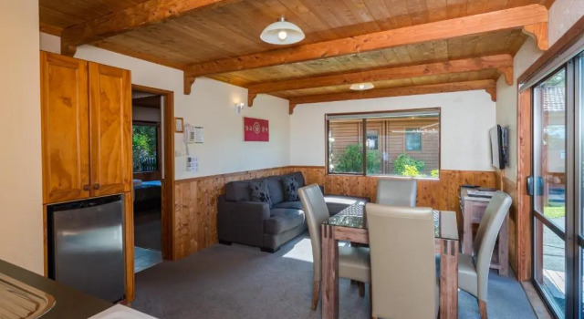 Люкс с 2 комнатами Kimi Ora Eco Resort