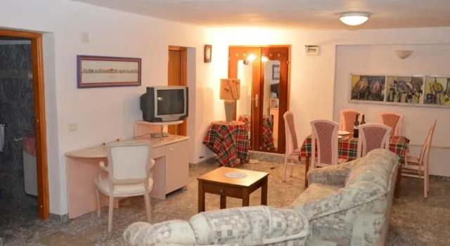 Апартаменты с 4 комнатами с красивым видом из окна Apartments Anastazija