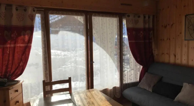 Charmant appartement 6-8 personnes au cœur du village à proximité lac et pistes de ski