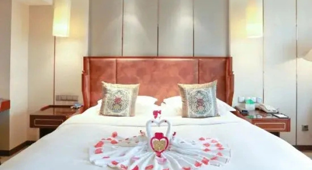 Люкс Deluxe Guangcheng Hotel Xian