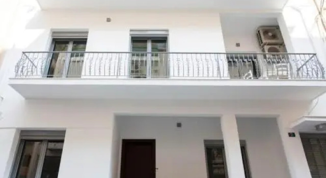 Five-Bedroom House near Acropolis, Забронировать Апартаменты/квартира Апартаменты Афины, рядом с Айос Иоанис, Апартаменты/квартира