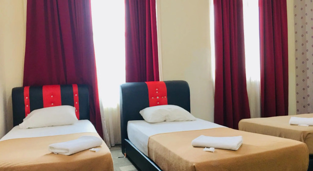 Трёхместный номер Standard Hotel Bestari