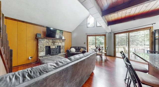 NEW Poconos Retreat near Snow Sports, Rezerwuj Hotel Hotele w Carbon County z basenem, Basen