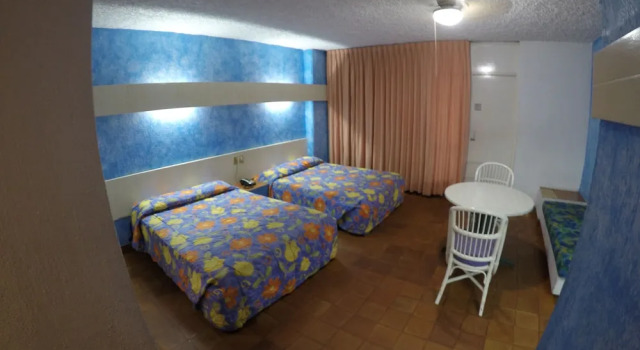 Четырёхместный номер Economy Hotel Club del Sol Acapulco by NG Hoteles