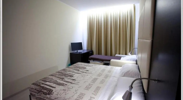 Standard Dreier Zimmer Hotel Elys
