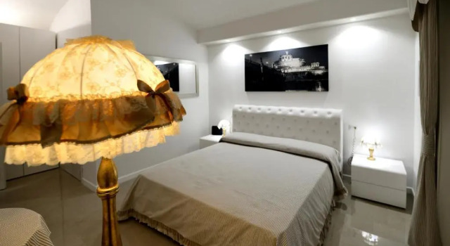 Ludovisi Barberini Apartment for Short Rental, Забронировать Апартаменты/квартира Отели Рима с парковкой, рядом с Универмаг La Rinascente, Парковка
