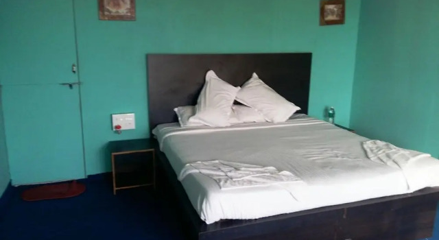 Neptune Point Hill Cottages, Varaa Hotelli 3 tähden hotellit kohteessa Goa, 3*