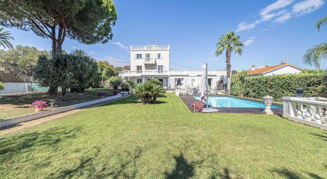Вилла A c Villa 8BR 15P with Pool & Tennis - Antibes