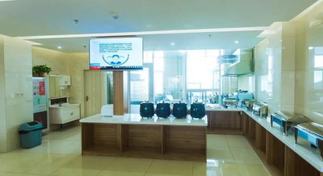 GreenTree Inn Linyi Pingyi County Difang Town, Varaa Hotelli Edulliset hotellit kohteessa Shandong