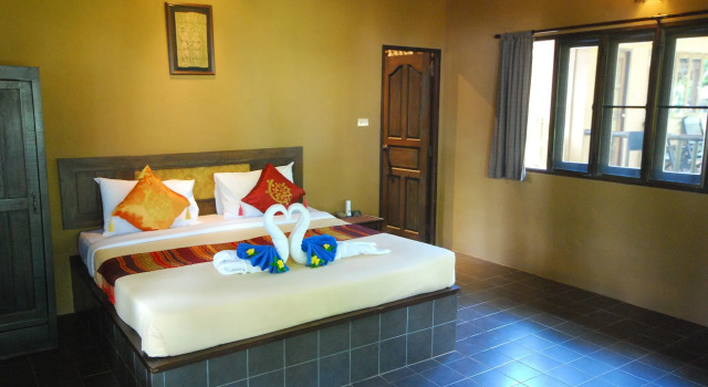 Melina Beach Front Bungalows, Забронировать Отель Отели Южного Таиланда с парковкой, Парковка