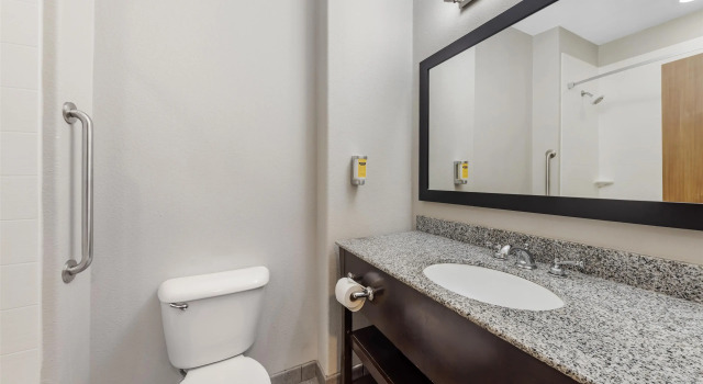 Четырёхместный номер Standard Best Western Plus Sand Bass Inn and Suites