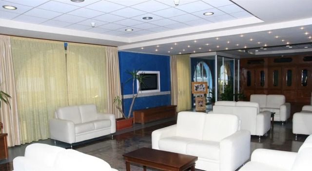 Club Il Gattopardo Sea Palace, Buchen Sie Hotel Brolo Sizilien