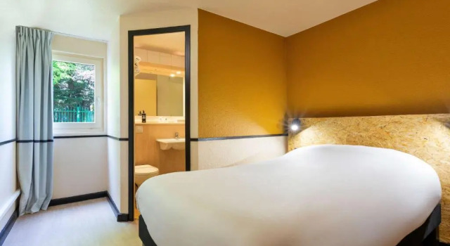 Двухместный номер Standard Greet Hôtel Villeneuve la Garenne