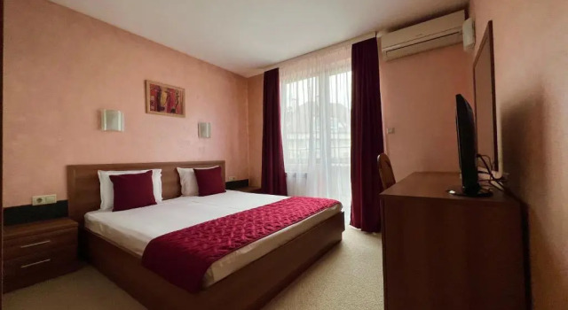Апартаменты Family Hotel 007 Ivan Dimitrov-Kuklata 15 Str