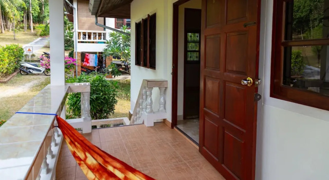Коттедж Economy с балконом Tropical Home Koh Phangan