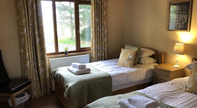 Kingfisher Lodge With Hot Tub Near Cupar, Fife, Book Hotel Cupar Fife