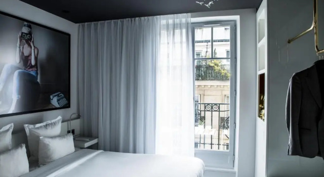 Двухместный номер Classic с балконом Le Général Hôtel