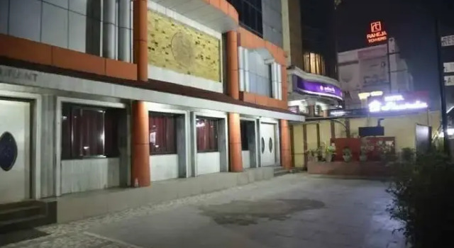 Goroomgo Sharda Regency Raipur, Забронировать Отель Отели штата Махараштры 3 звезды, 3*