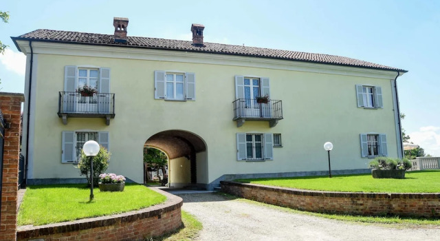Cascina San Bernardo, Varaa Hotelli Magliano Alfieri Langhe